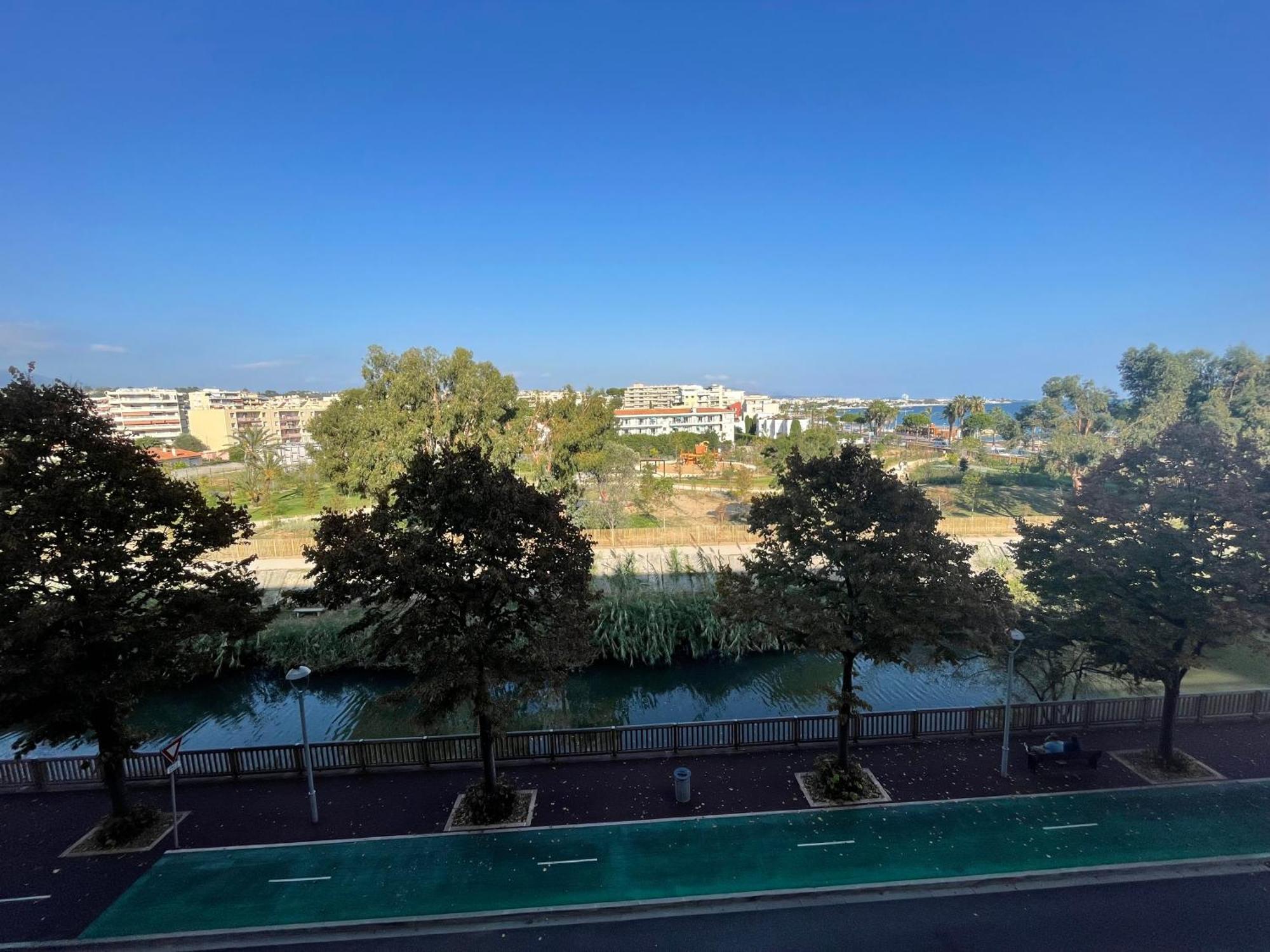 Vue Sur Mer - Magnifique Appartement Tout Confort - Terrasse Et Parking Prive 滨海卡涅 外观 照片